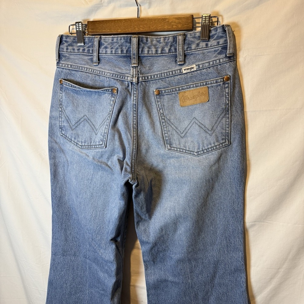 Wrangler Wanderer 622 High Rise Flare Jean Women's 28 (28x32) Denim - Picture 2 of 7